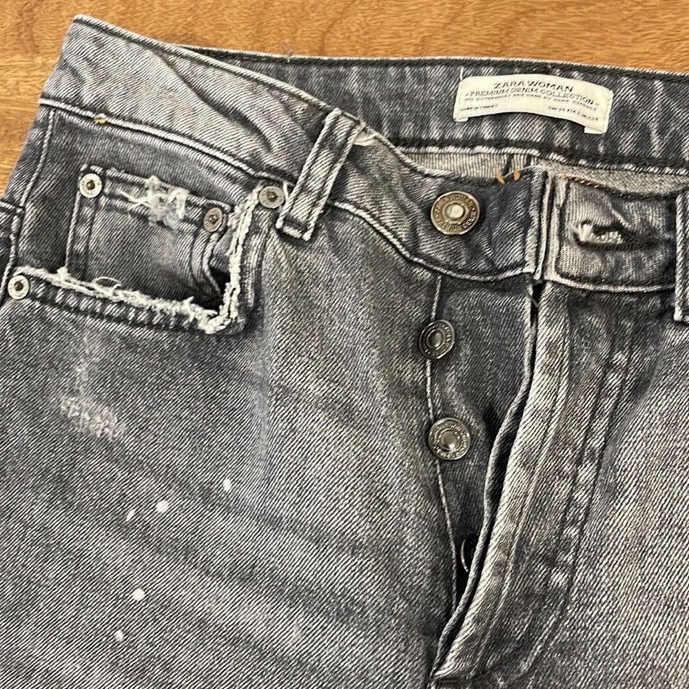 Zara Ripped Jeans 👖 🤍 - Picture 3 of 12
